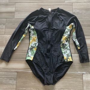 USED swimsuit long sleeve / XXL